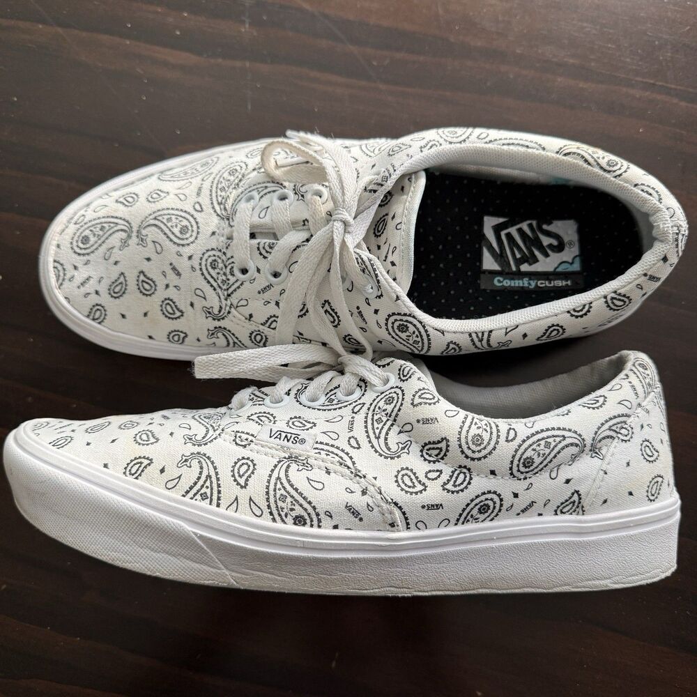 Size 8.5 - Vans ComfyCush Era Paisley - White Bold In Bandana Sneakers
